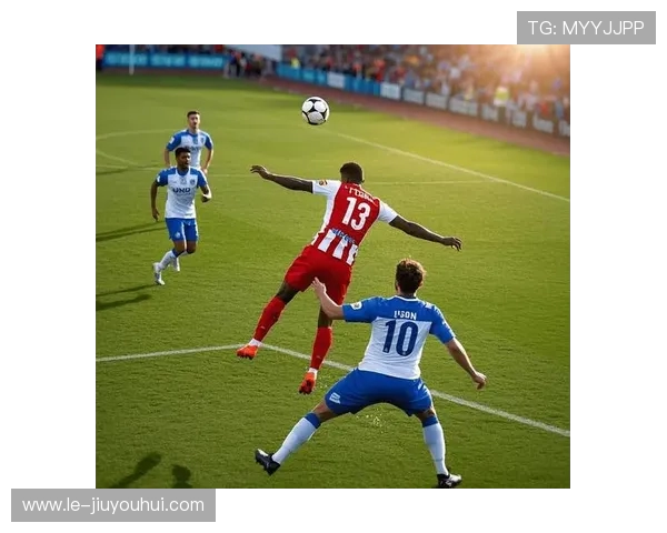 足球场上的欢庆时刻 两人之间的对话与默契传递